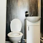 Apartment Manzil By Heyhouselife Middlesbrough